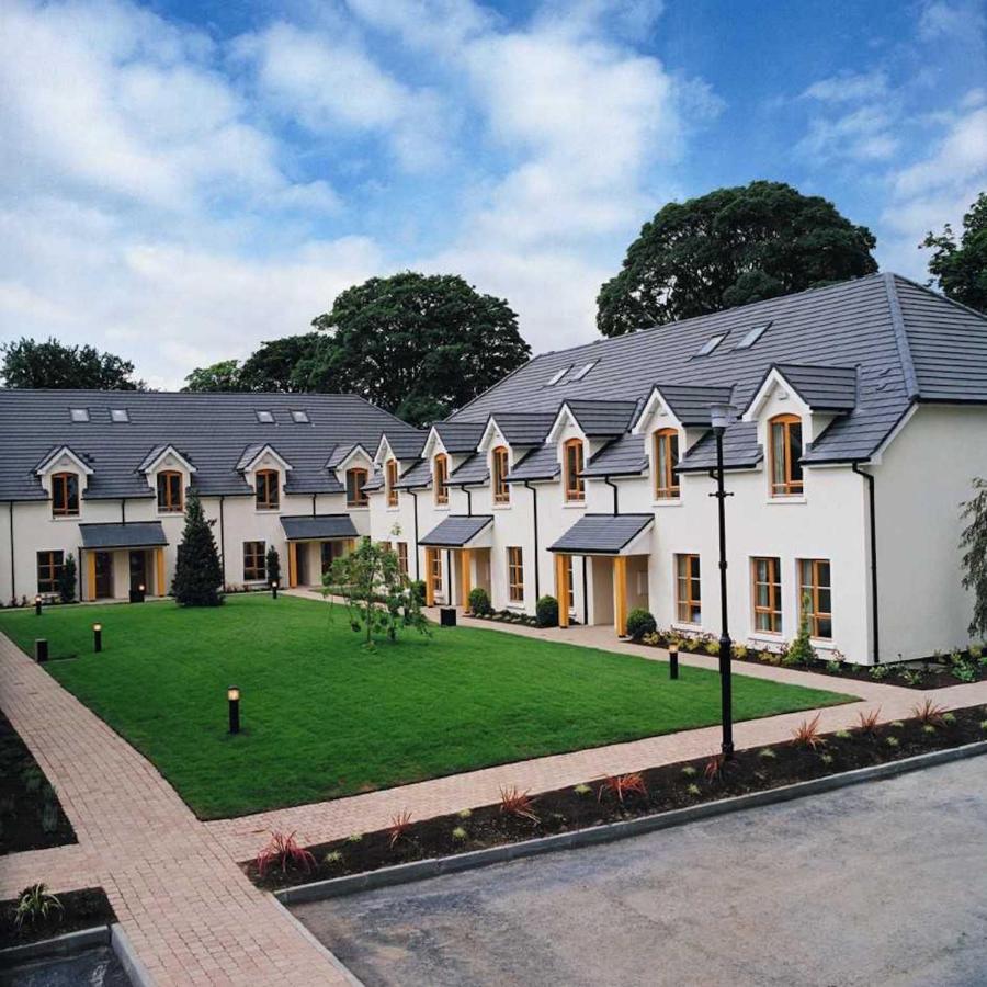 Heyward Mews Holiday Homes By Trident Holiday Homes Swords Extérieur photo