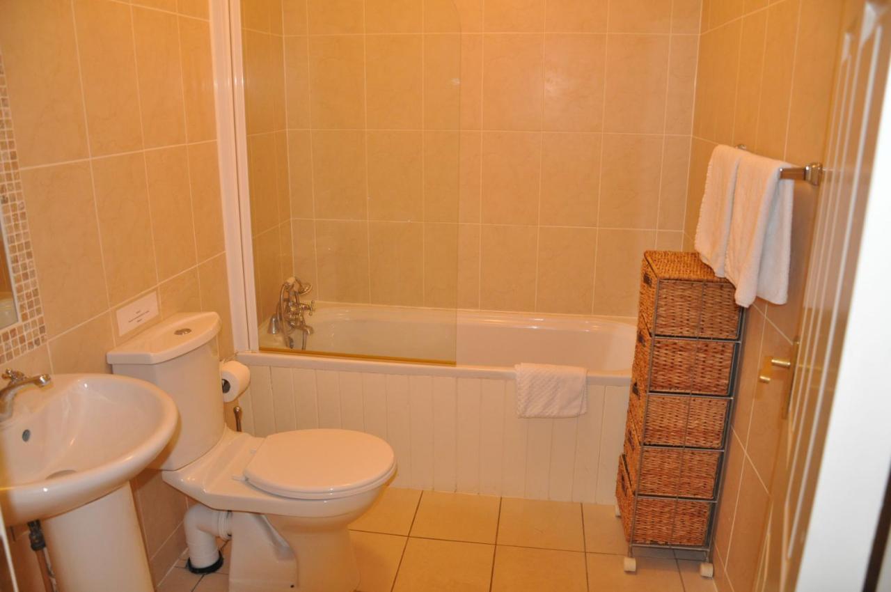Heyward Mews Holiday Homes By Trident Holiday Homes Swords Extérieur photo