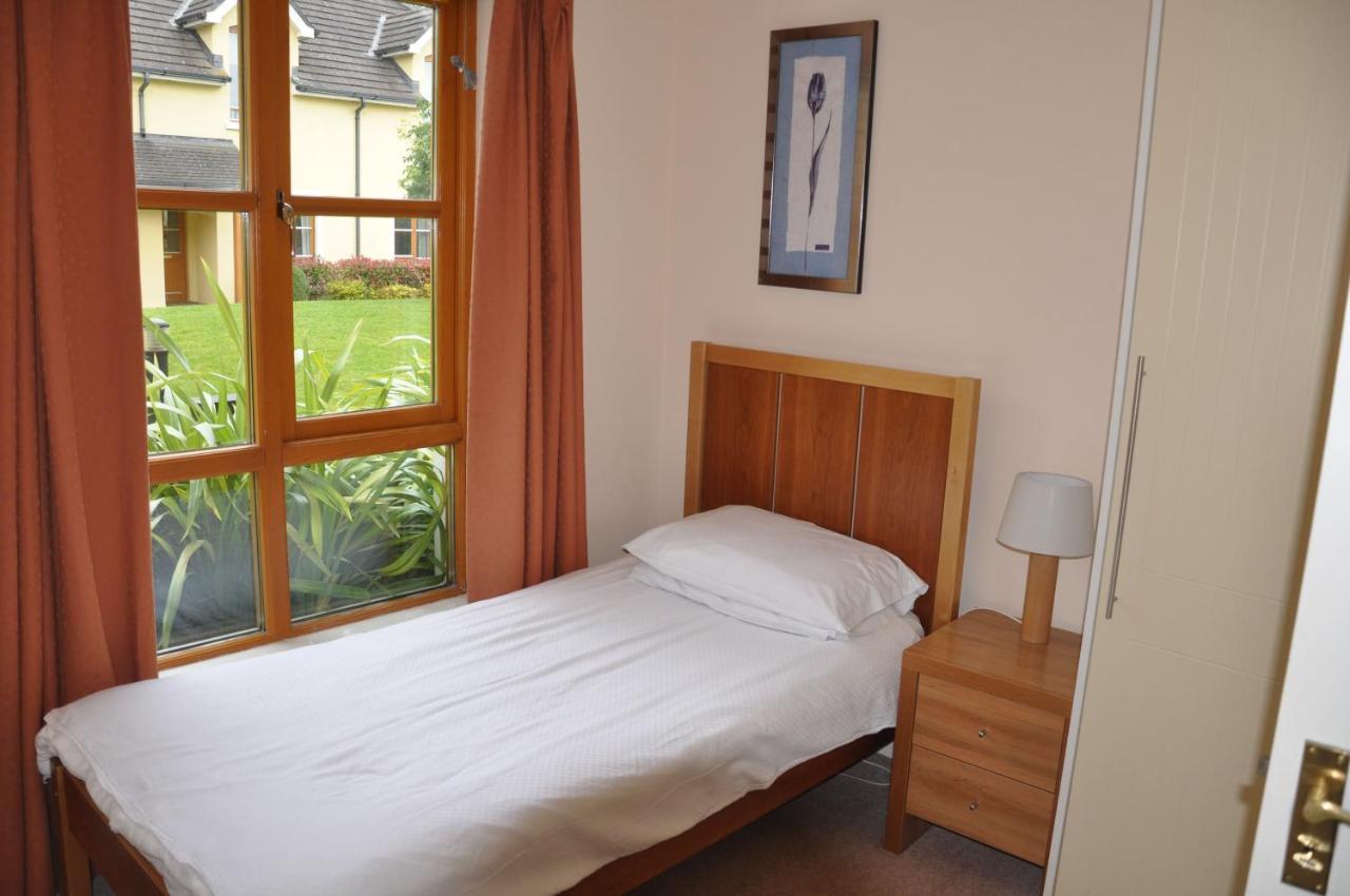 Heyward Mews Holiday Homes By Trident Holiday Homes Swords Extérieur photo